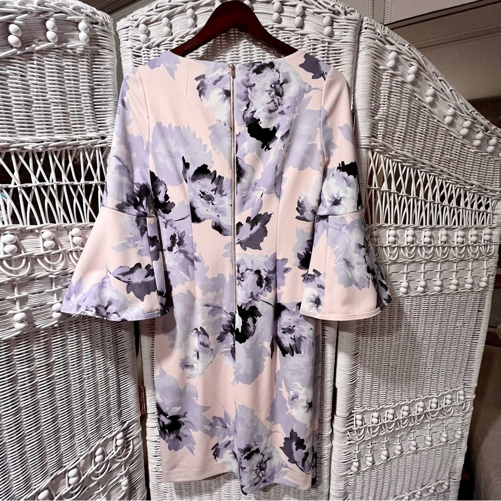 CALVIN KLEIN Sheath Dress Size‎ 4 Bell Sleeve Crepe FLORAL Pastel Knee Length - Picture 2 of 14